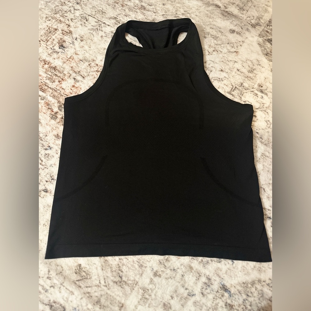Lululemon swiftly high neck tank size 6
